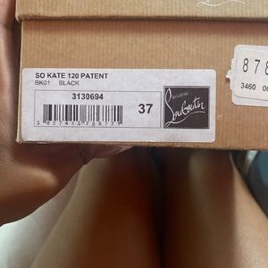 Christian Louboutin So Kate